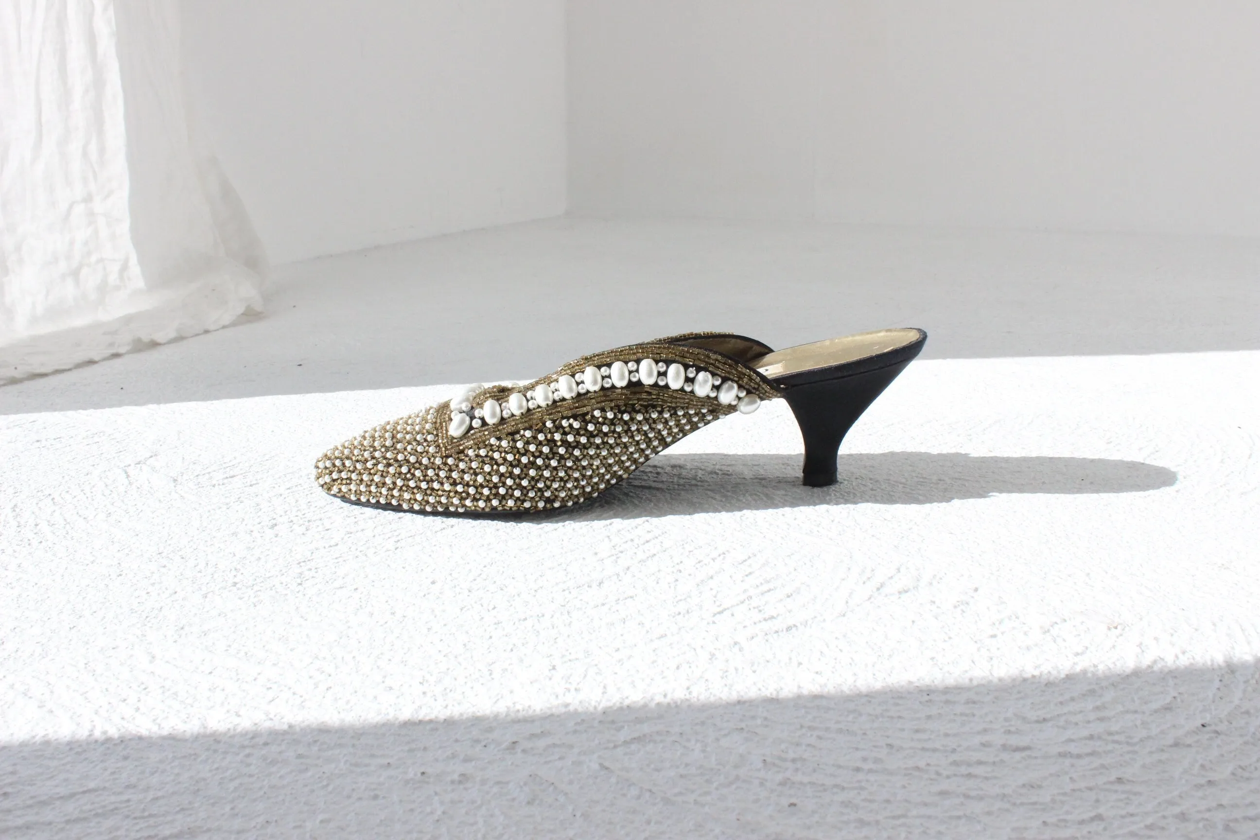 80s Pearl & Gold Bead Mules ~ Euro 40