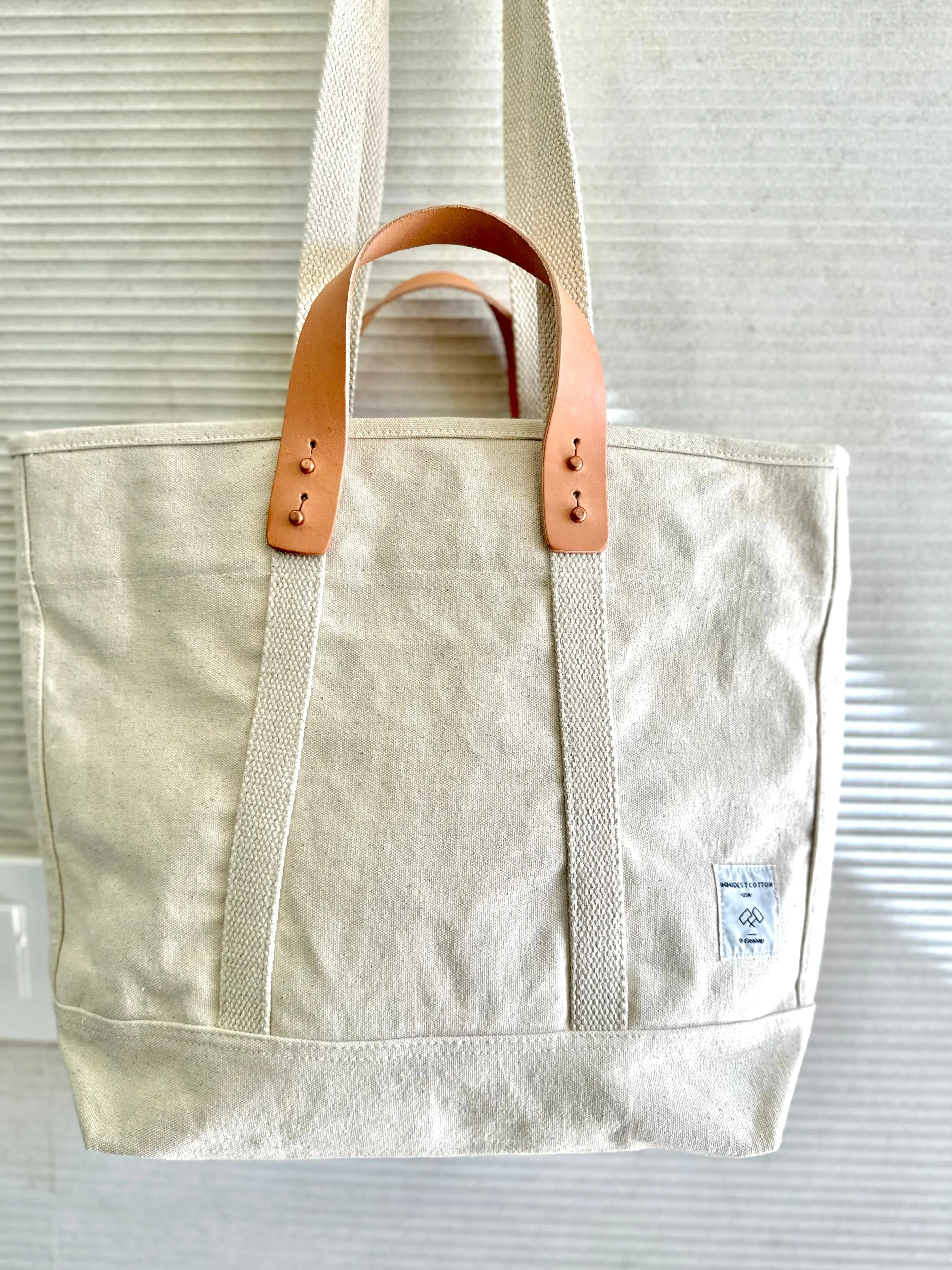 Cotton Canvas Tote in Ecru