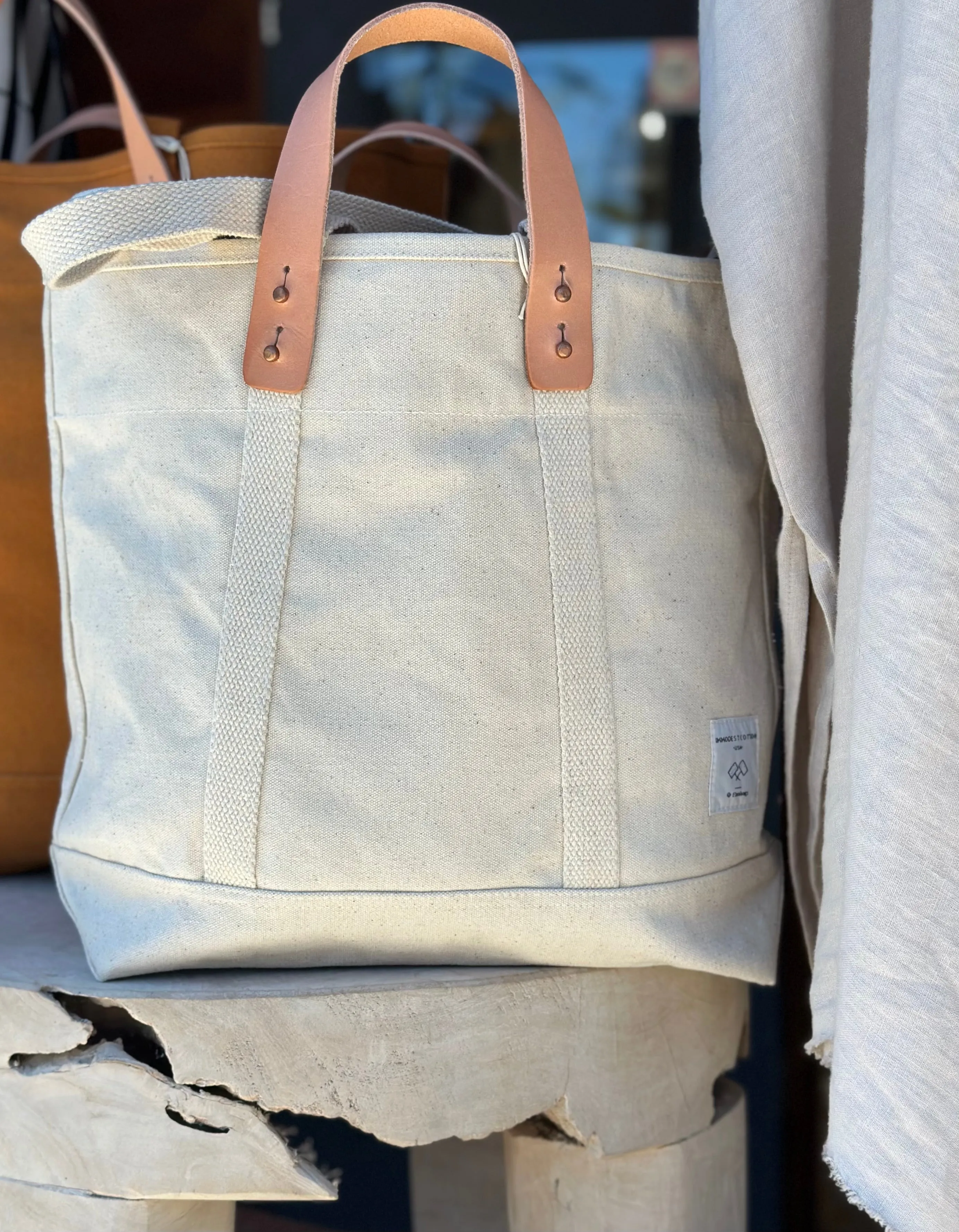 Cotton Canvas Tote in Ecru