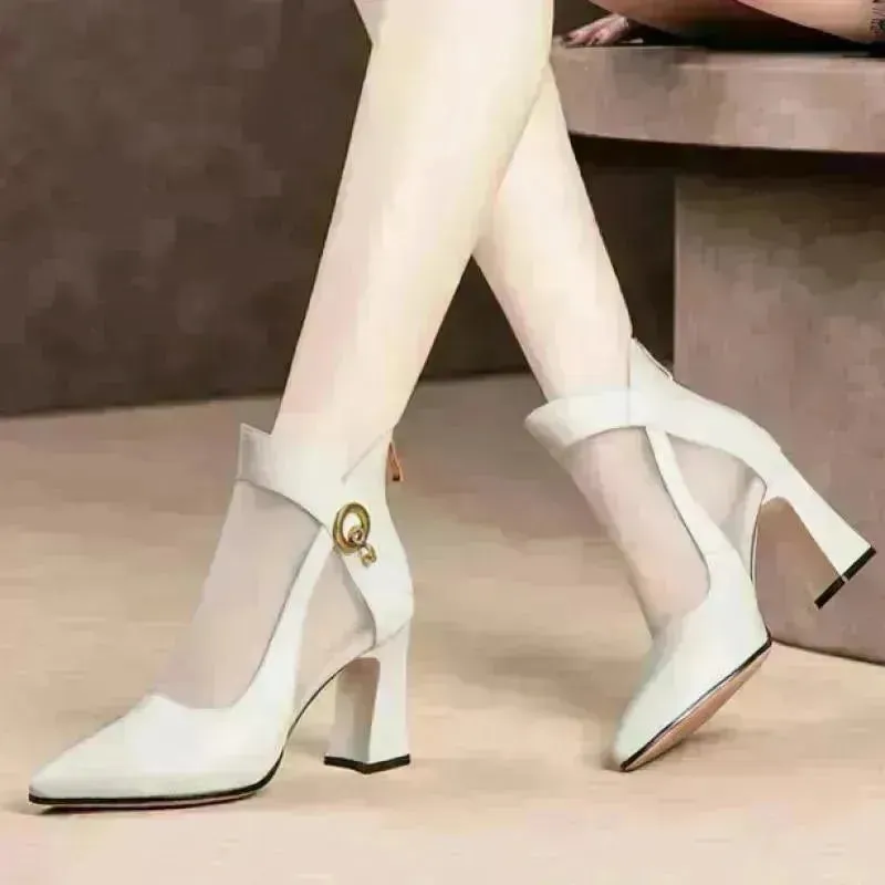 Hollow Thick Heel High Heel Large Size Shoes
