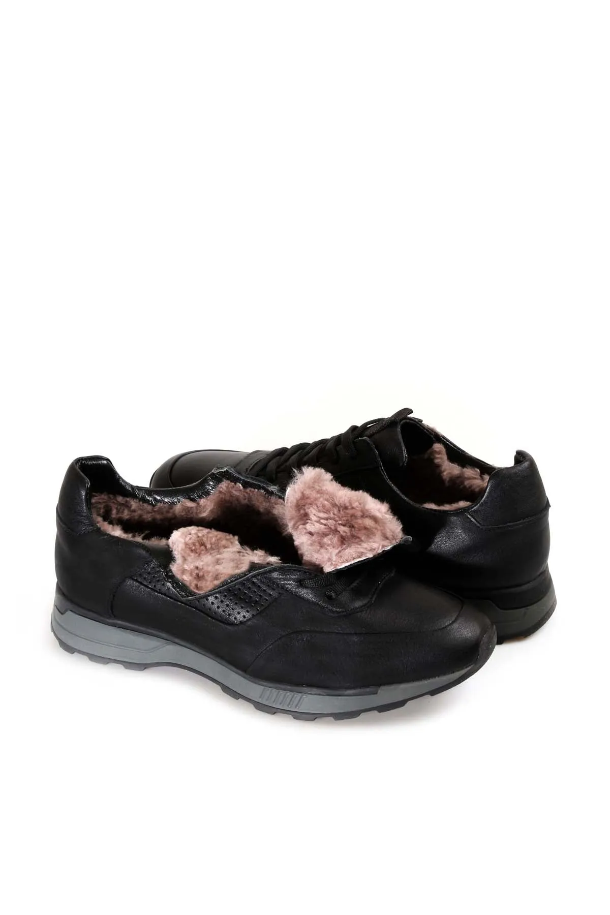 Men's Black Leather Casual Sneakers with Grey Sole and Fur Lining - Wessi