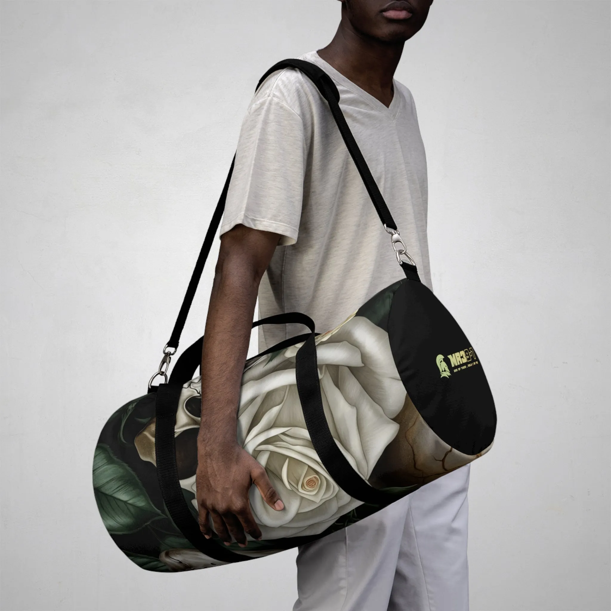 MR39-7 Gothic Skulls & Roses  Duffel Bag