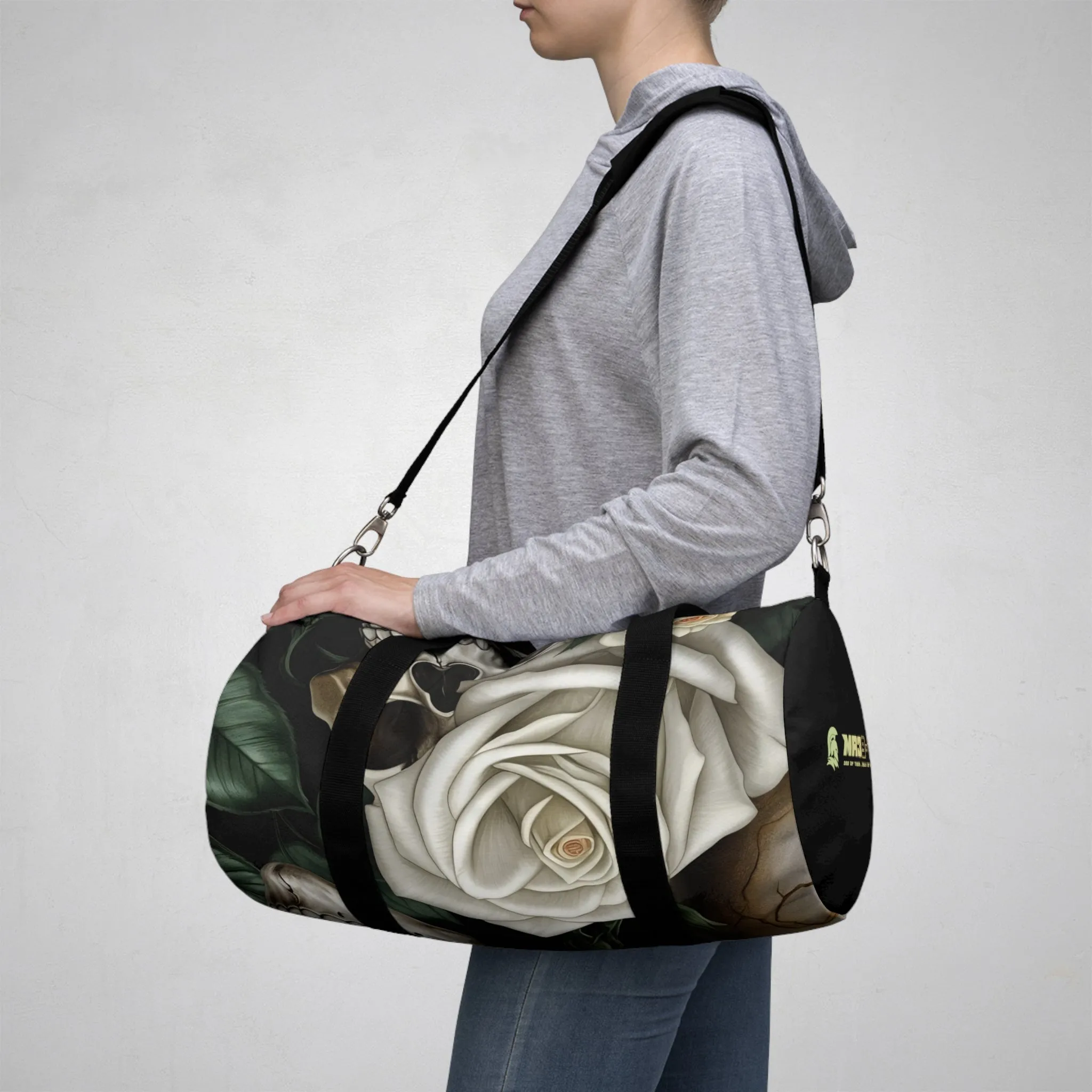 MR39-7 Gothic Skulls & Roses  Duffel Bag