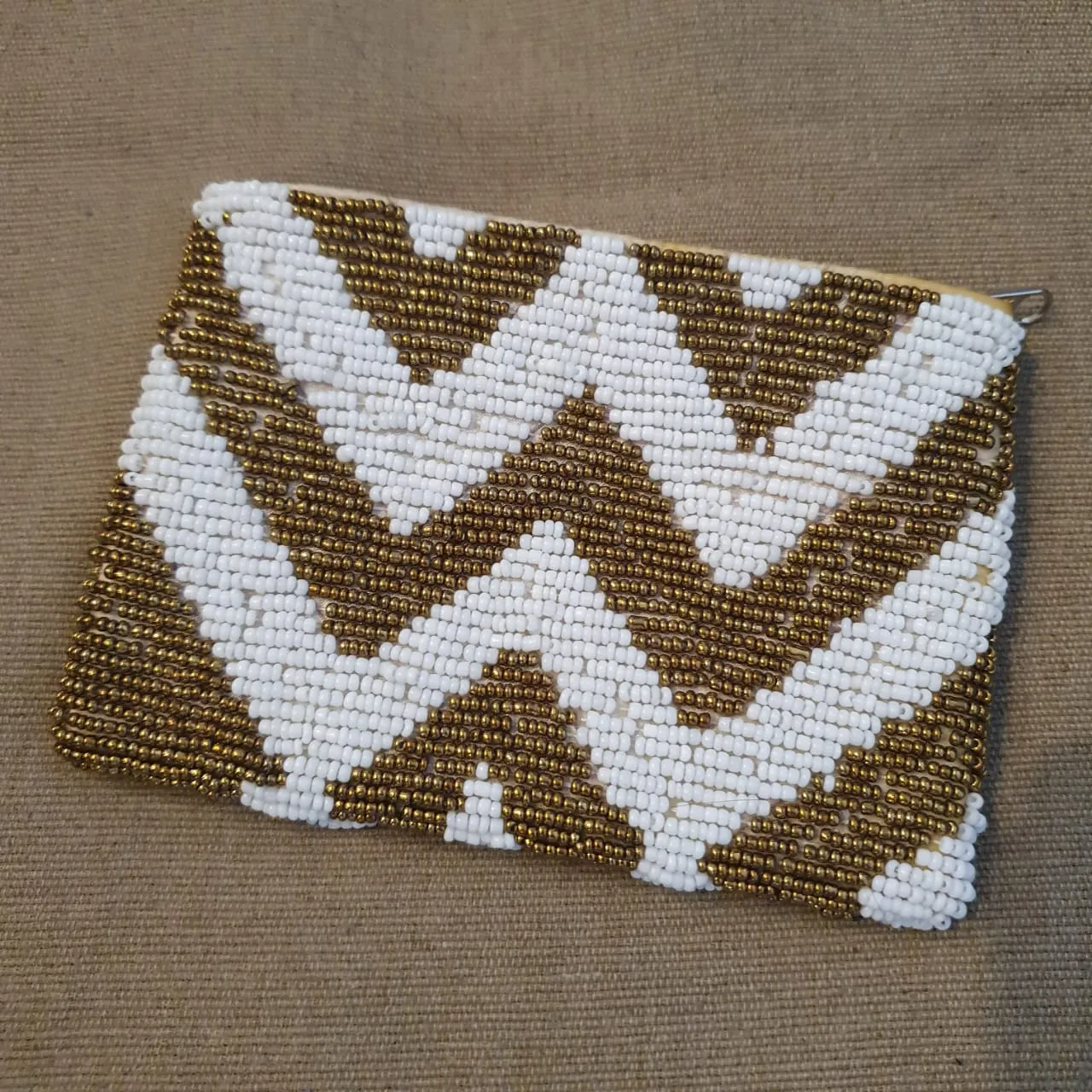 Small Zigzag Pattern Beaded Wallets