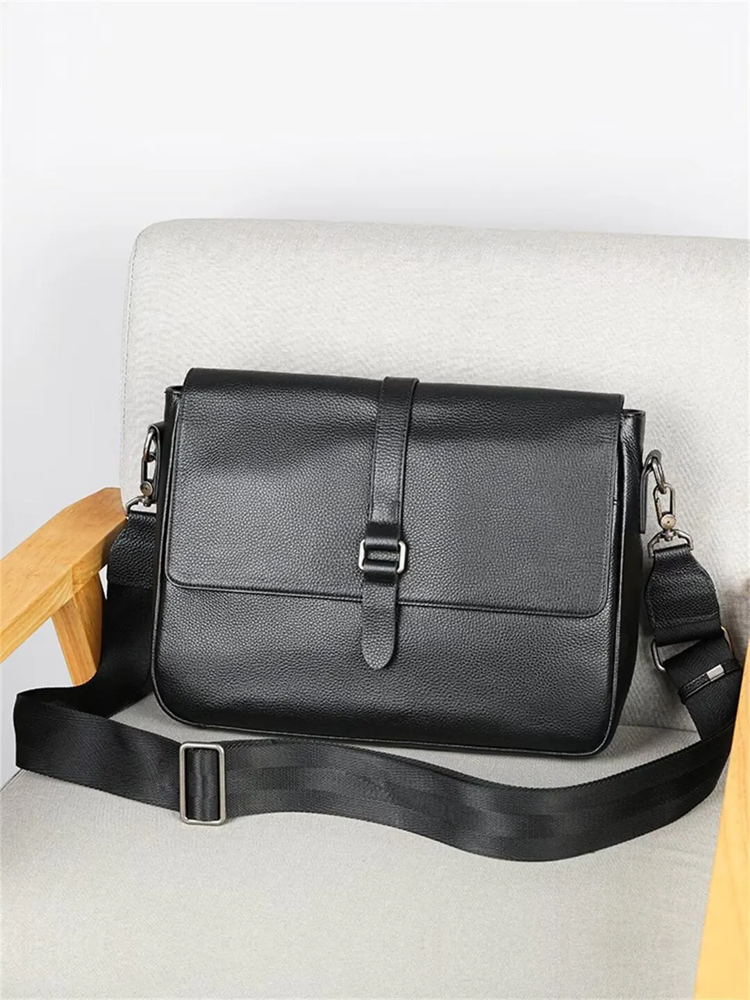 Veltique Executive Messenger Satchel